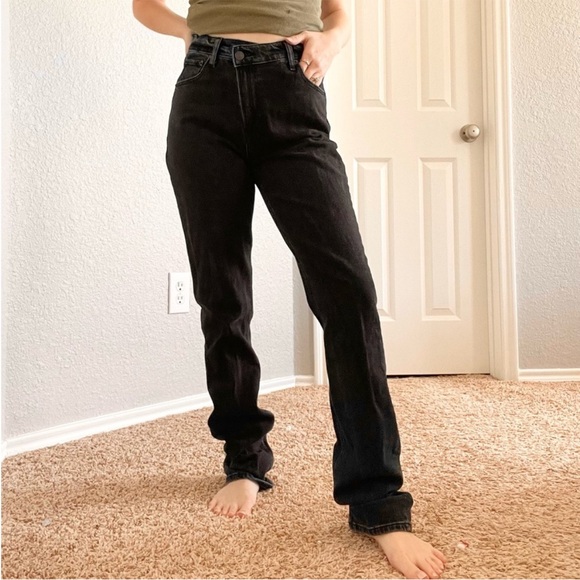 Abercrombie and Fitch Black 90s Ultra High Rise Jeans - Picture 9 of 10